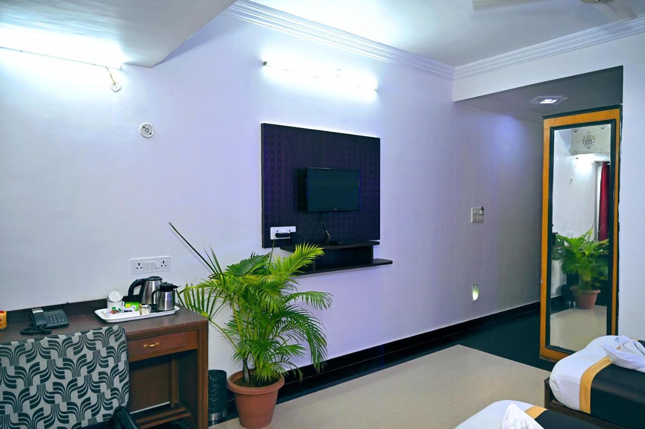 Hotel Rajhans International Bhāgalpur Dış mekan fotoğraf