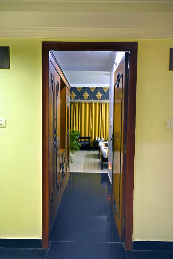 Hotel Rajhans International Bhāgalpur Dış mekan fotoğraf