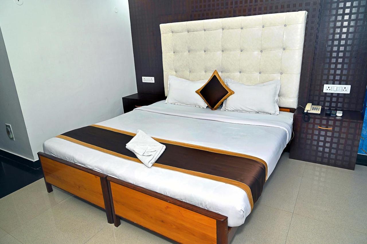 Hotel Rajhans International Bhāgalpur Dış mekan fotoğraf