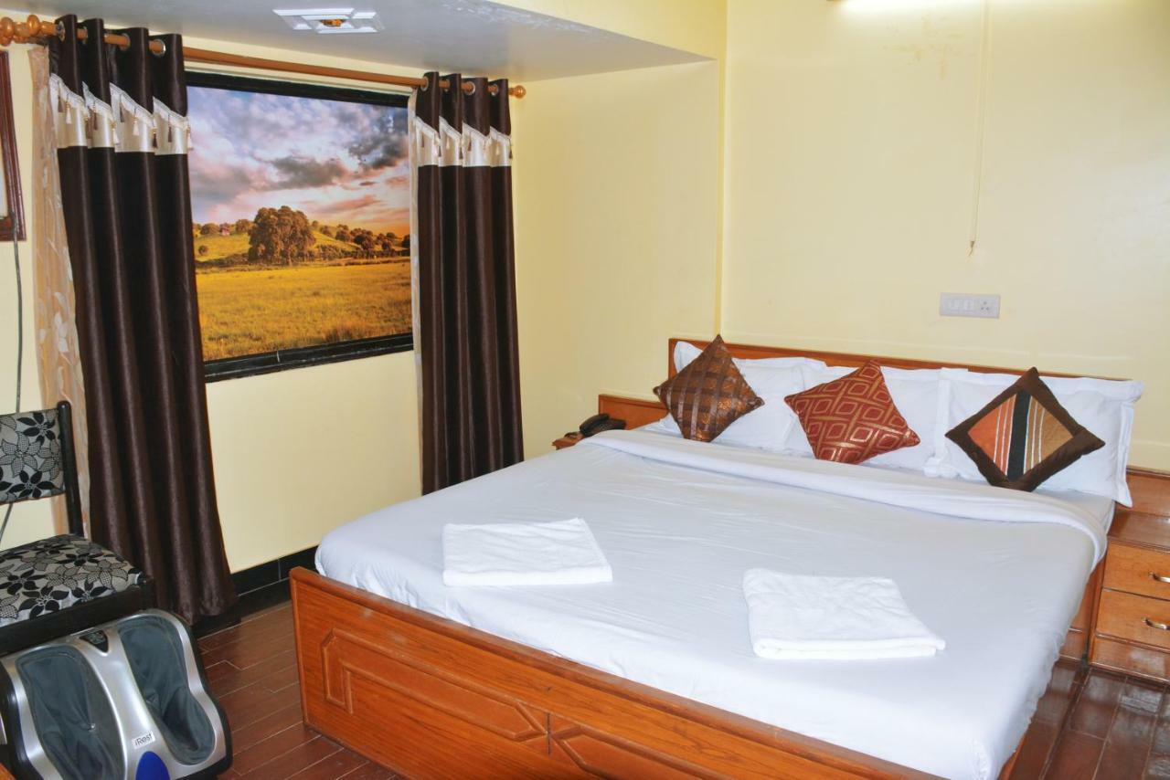 Hotel Rajhans International Bhāgalpur Dış mekan fotoğraf